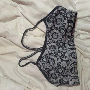 Grey Lululemon sports bra